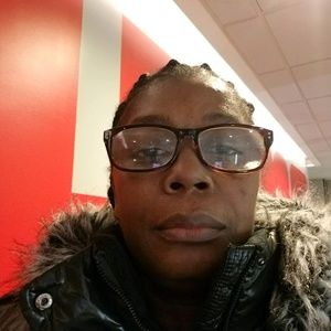 Meet your Posher, Renee